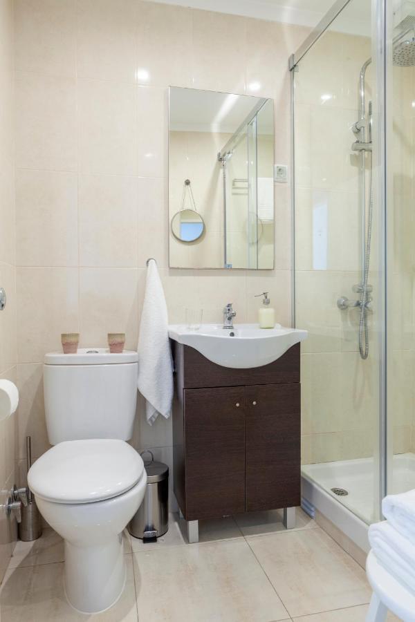 Alfama Amazing Scenic River And View Charming With 2 Bedrooms And Ac 19th Century Building Lisboa