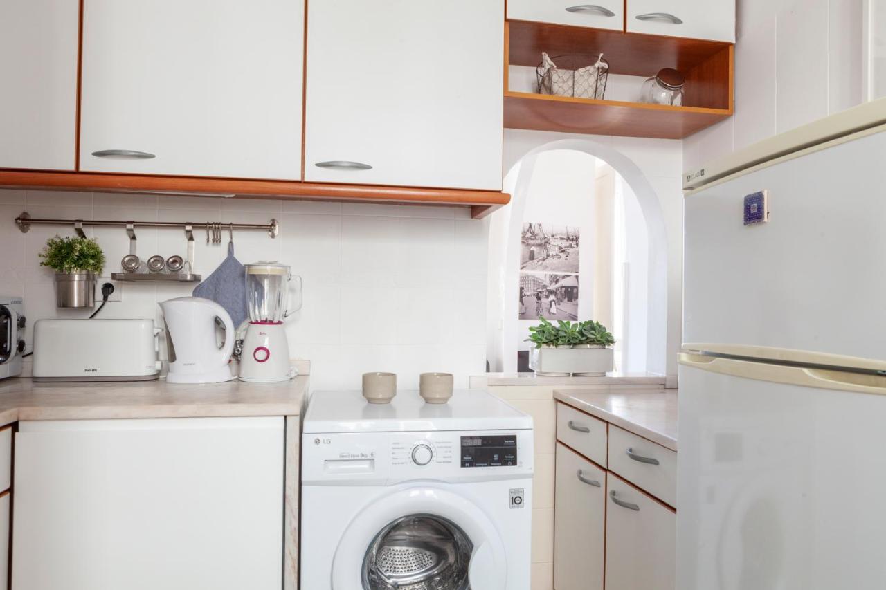 Alfama Amazing Scenic River And View Charming With 2 Bedrooms And Ac 19th Century Building Apartamento Lisboa